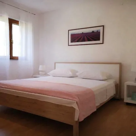 Pina Appartement *