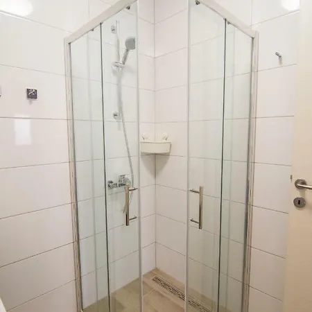 Pina Apartment *